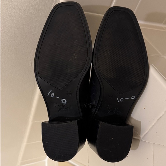 Crown Vintage Black Textured Ankle Boots - Picture 2 of 5